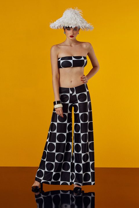 culottes in black and white design