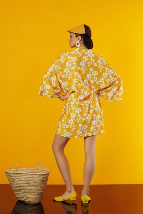 kimono in yellow design - antmarkant
