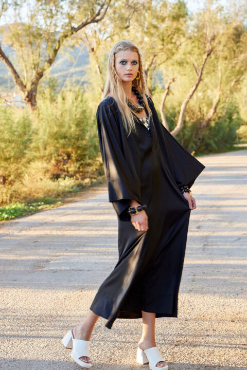 kaftan in black color