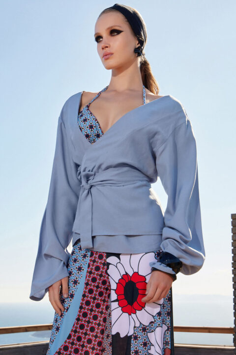 SHORT KIMONO IN LIGHT BLUE COLOR