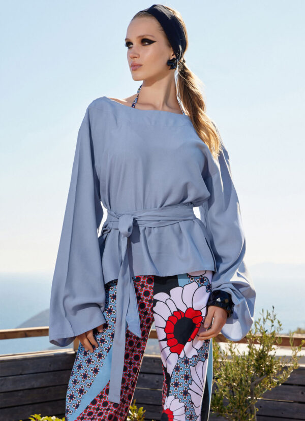 SHORT KIMONO IN LIGHT BLUE COLOR
